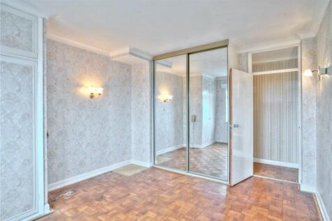 Main Bedroom With Cu