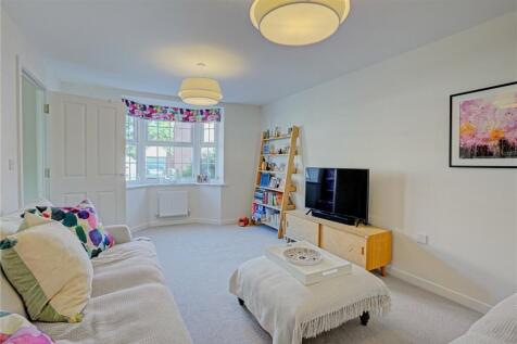 Sitting Room To Fron