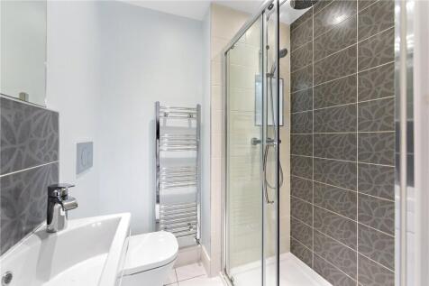 Bedroom 2 Ensuite
