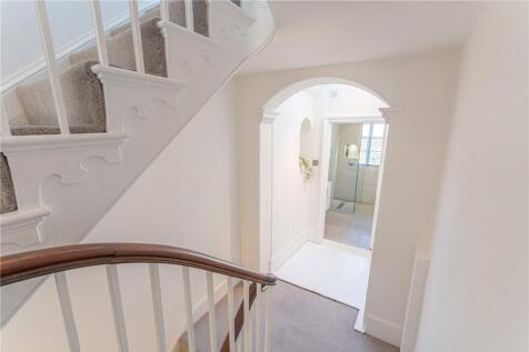 Landing To Ensuite