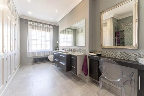 En-Suite Master