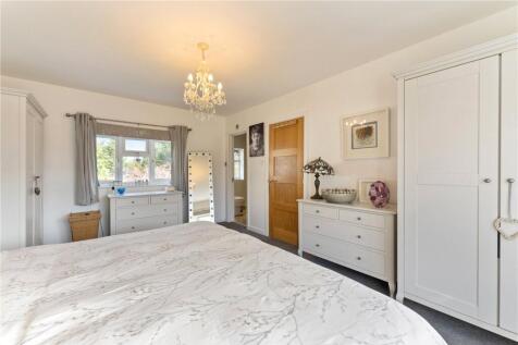 Master To Ensuite