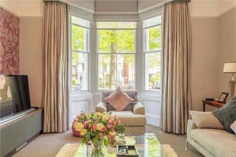 Sitting Room Bay