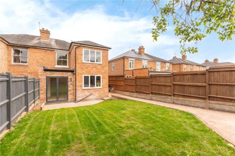 Garden To House