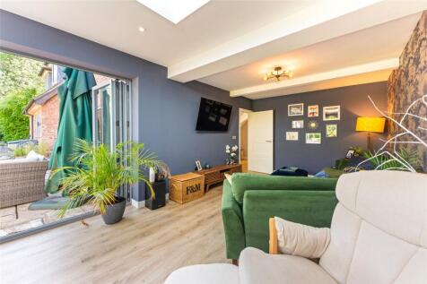 Bifolds To Front