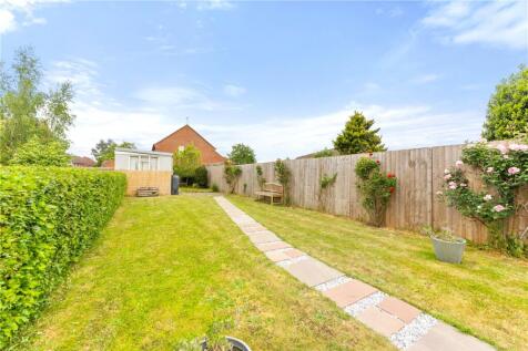 Corner Lawn To Rear