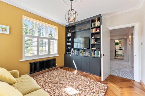 Play Room To Hall