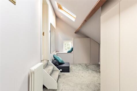 Wardrobe/Bed 5