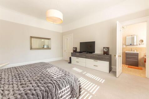 Master To En-Suite