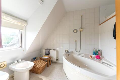 Master En-Suite