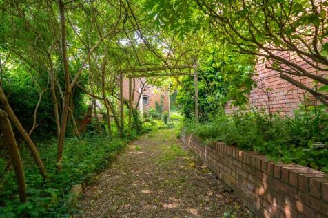 Side Walkway