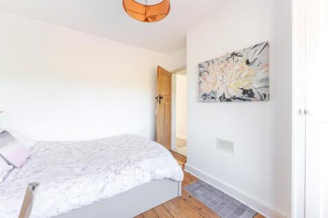 Bedroom 2 To Hall