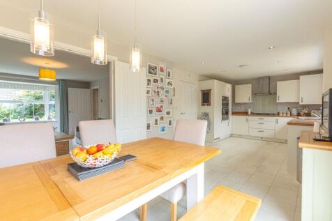 Diner To Kitchen