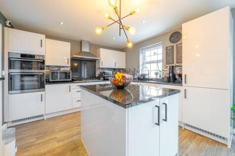 Kitchen With Island