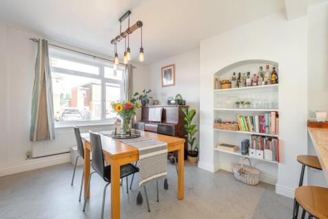 Dining Room To Front