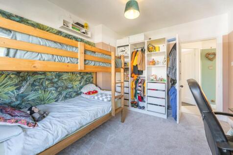 Bedroom 2 To Hall