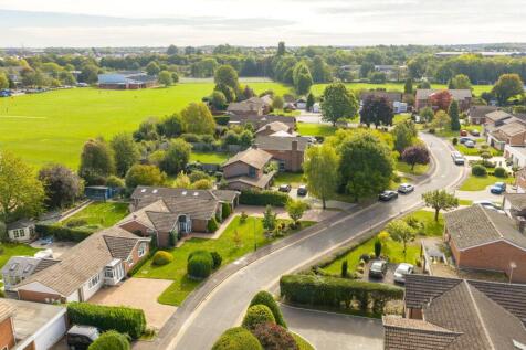 Mid Drone Mgardens