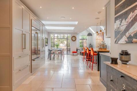 Kitchen Straight