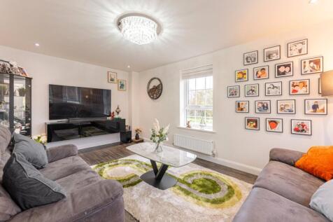 Sitting Room To Rear