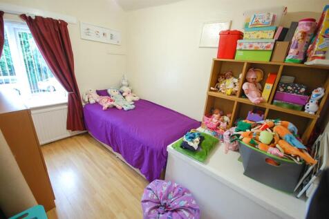 Bedroom 3-2.jpg