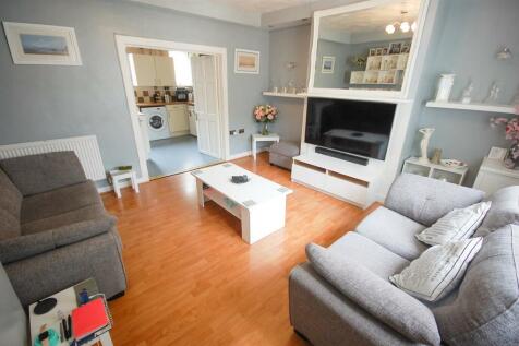 Lounge-2.jpg
