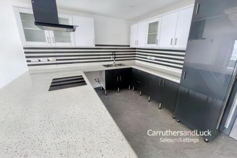 Open Plan Lounge Kitchen