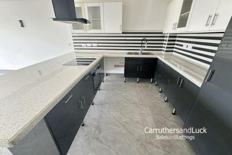 Lounge / Kitchen