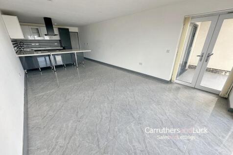 Lounge / Kitchen