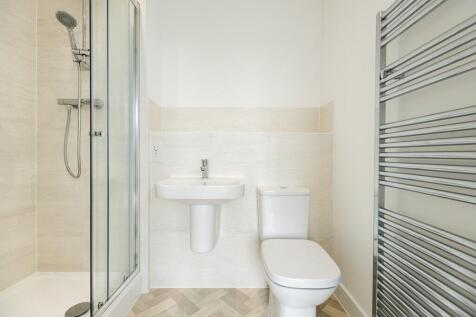 A modern en-suite to enjoy