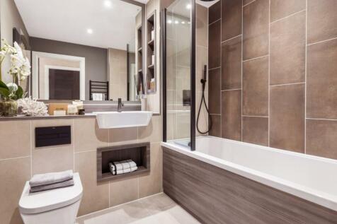 bathroom 3.jpg
