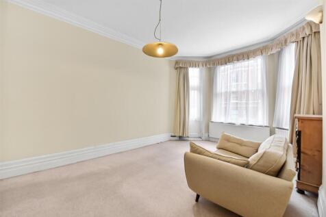 Bedroom 2-2.jpg