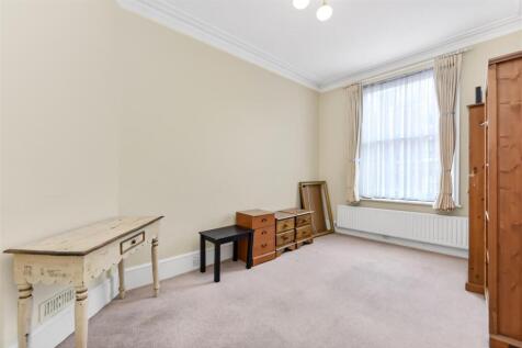 Bedroom 3.jpg