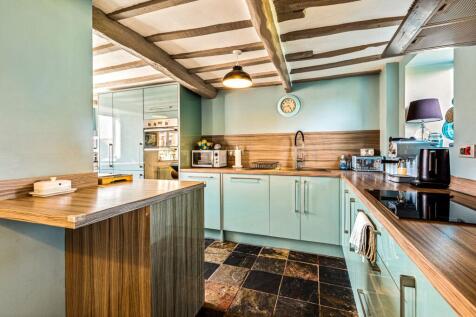 Open Plan Styled Kitchen/Diner