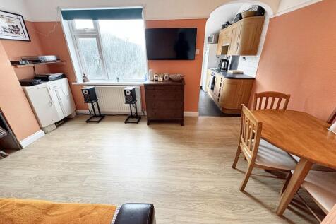 Family/ Dining Room