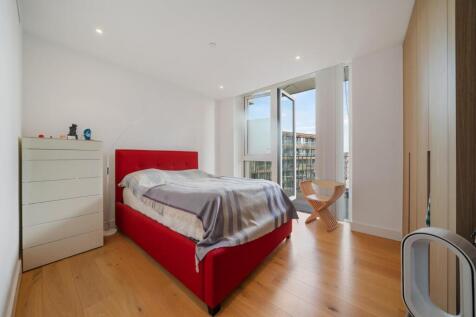 Admiralty House E1W 2AH-7.jpg