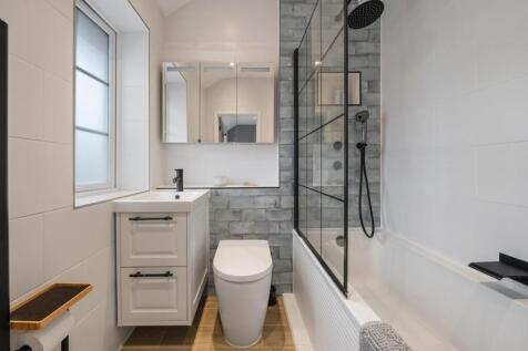 Bentworth Road W12 7AH-2.JPG