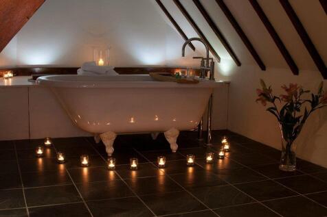 the-manor-hotel-datchet.jpg