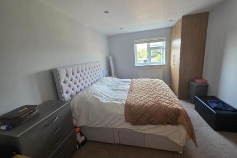 Bedroom.jpg