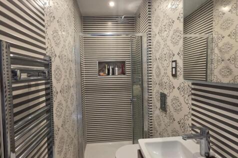Shower room.jpg