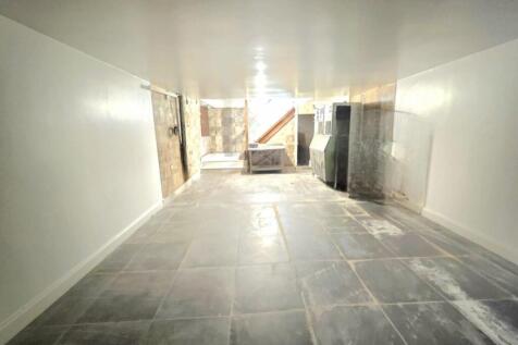 basement 1.jpg