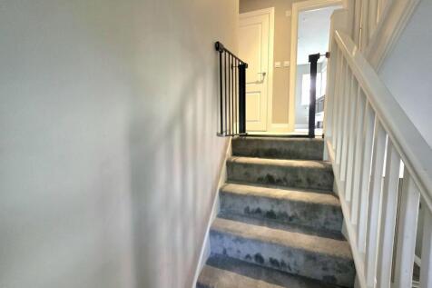 first floor landing.jpg