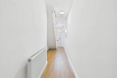 enterance hallway.jpg