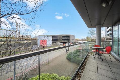 Flat 8, Alaska Apartments - 1qn0JXlj2b8AbmJyCA6N.j