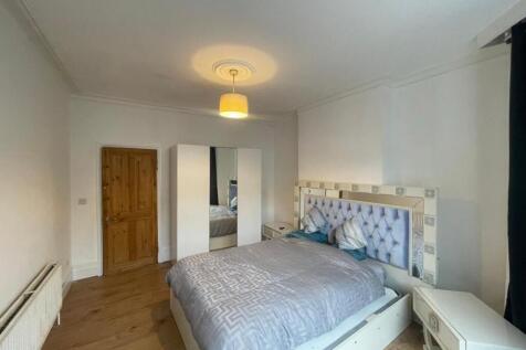 WhatsApp Image 2025-10-25 at 09.50.39.jpeg