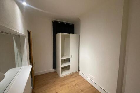 WhatsApp Image 2025-10-25 at 09.52.01.jpeg