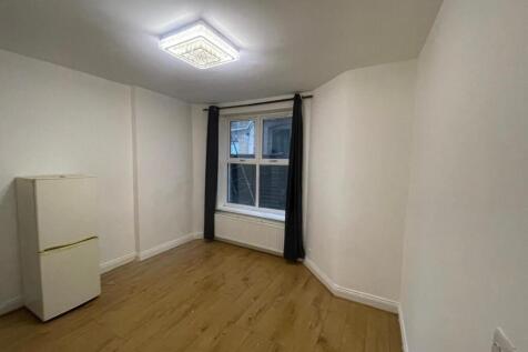 WhatsApp Image 2025-10-25 at 09.52.41.jpeg