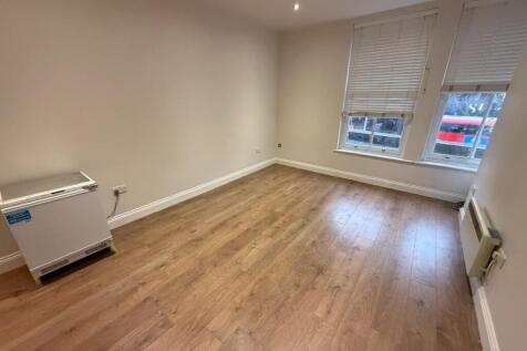 WhatsApp Image 2025-11-26 at 12.03.48 (3).jpeg