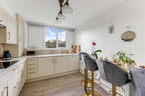 WhatsApp Image 2025-12-03 at 17.01.59 (1).jpeg