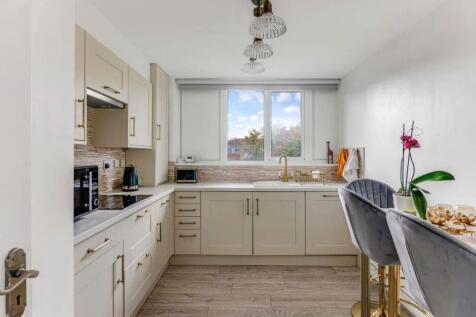 WhatsApp Image 2025-12-03 at 17.01.58 (1).jpeg