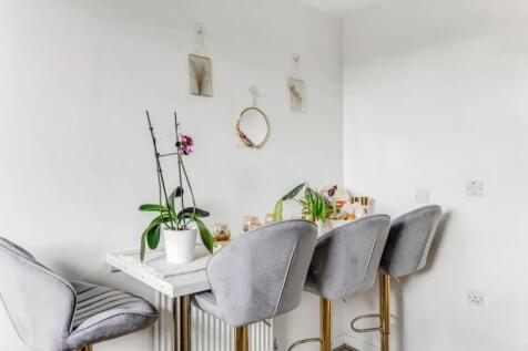 WhatsApp Image 2025-12-03 at 17.01.55.jpeg